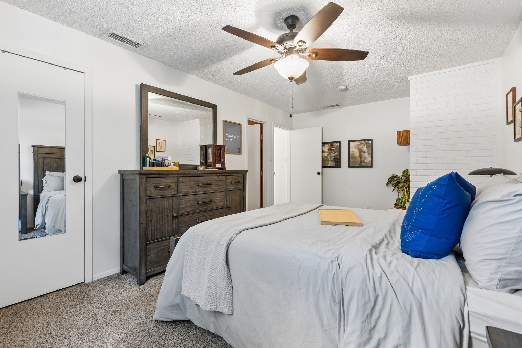 4921 Rollingwood Court Garland TX 75043