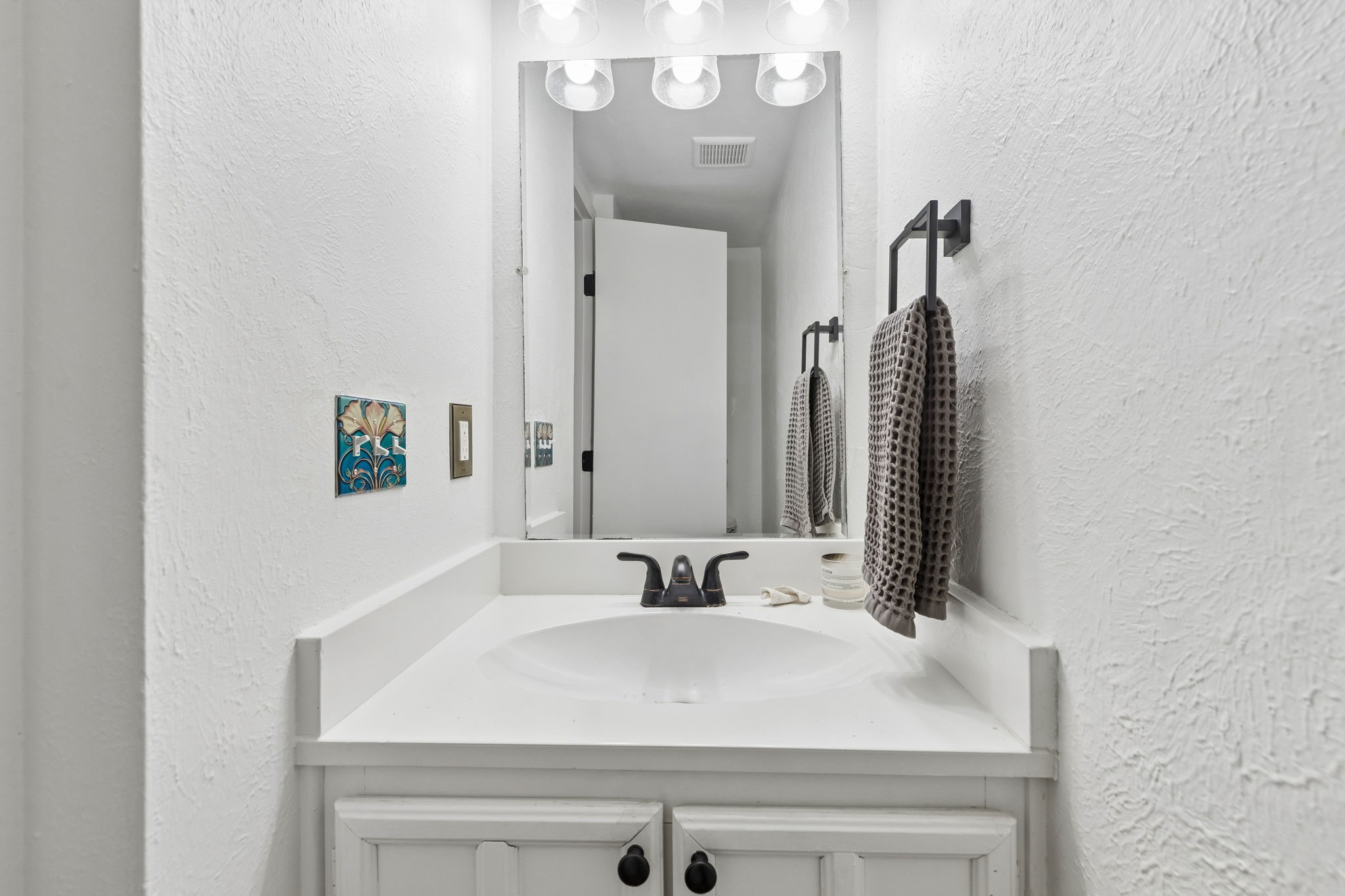 4921 Rollingwood Court Garland TX 75043