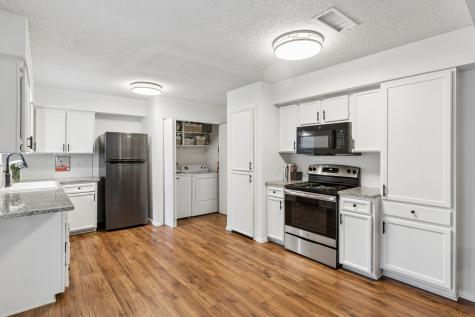 4921 Rollingwood Court Garland TX 75043