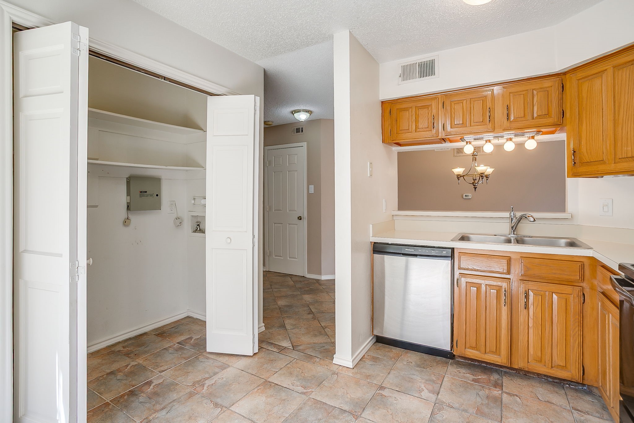 6504 Hickock Drive Fort Worth TX 76116