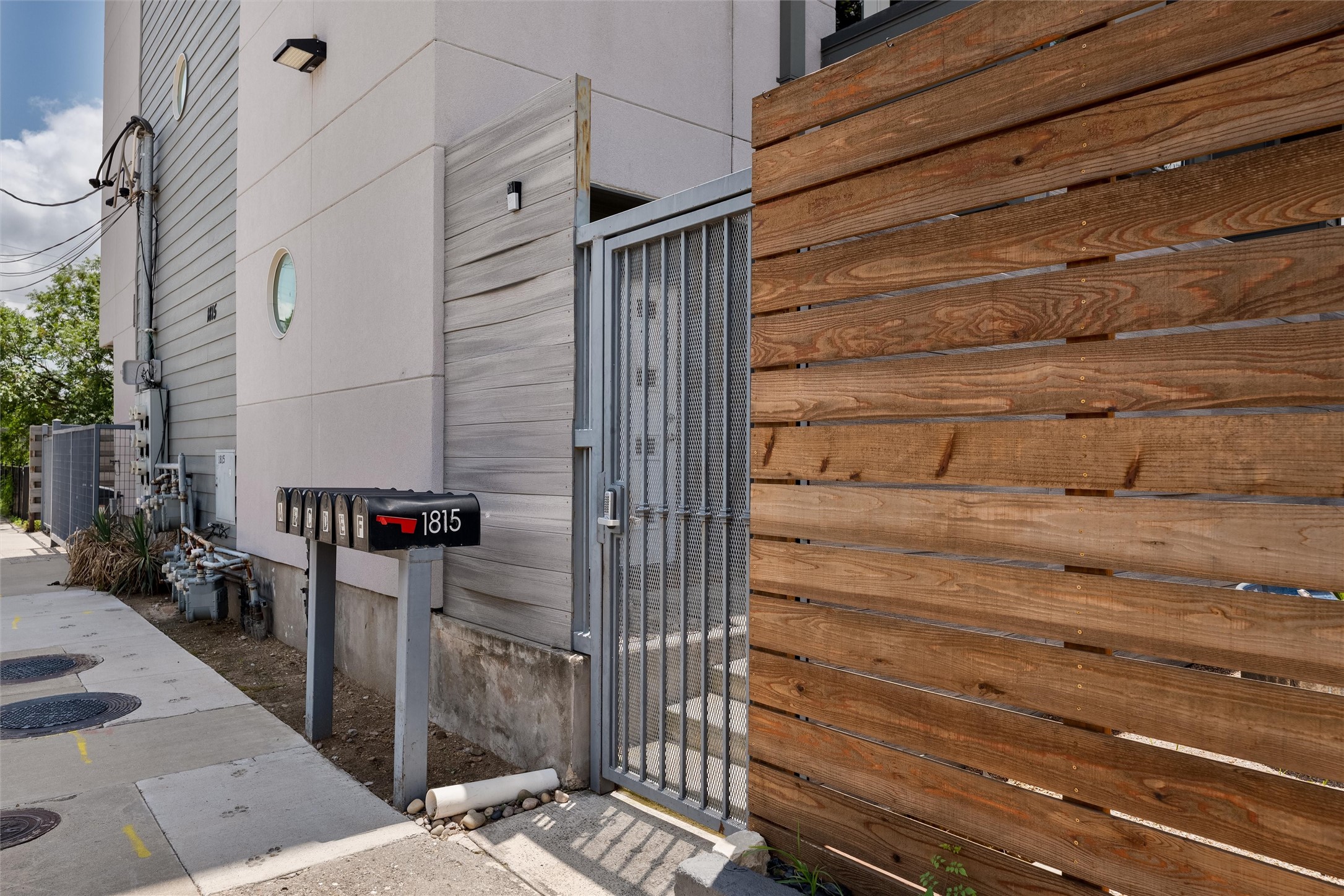 1815 Browder Street Dallas TX 75215