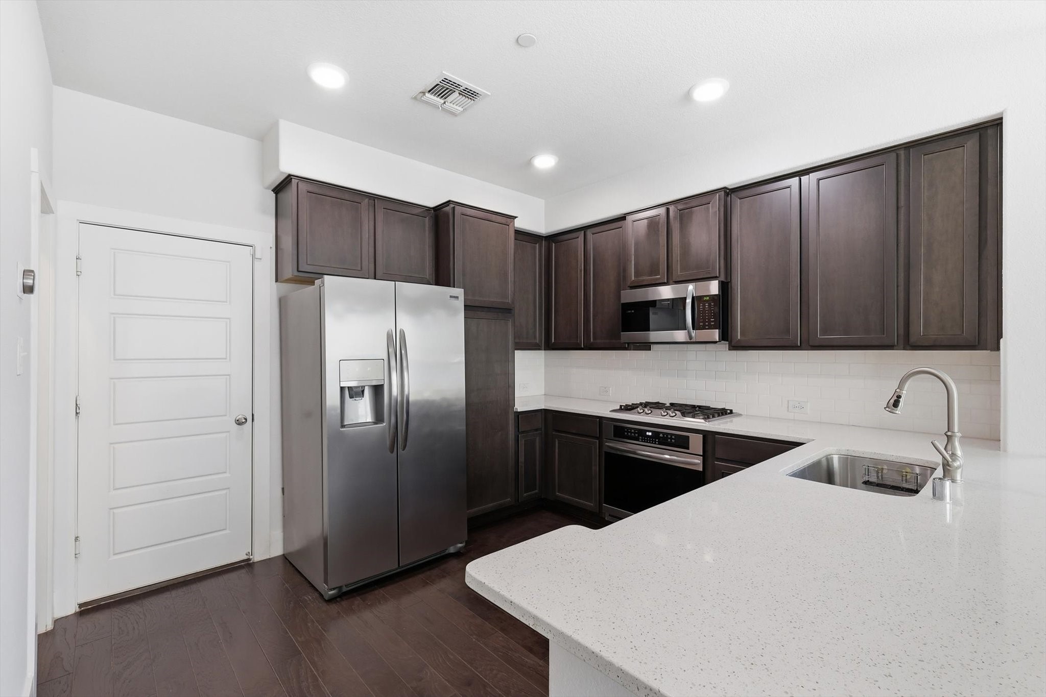 2419 Magalia Lane Lewisville TX 75056