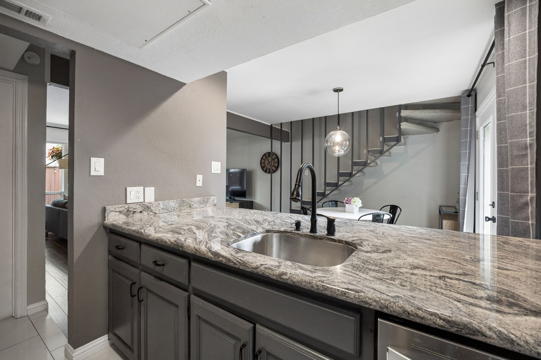 2702 Douglas Avenue Dallas TX 75219
