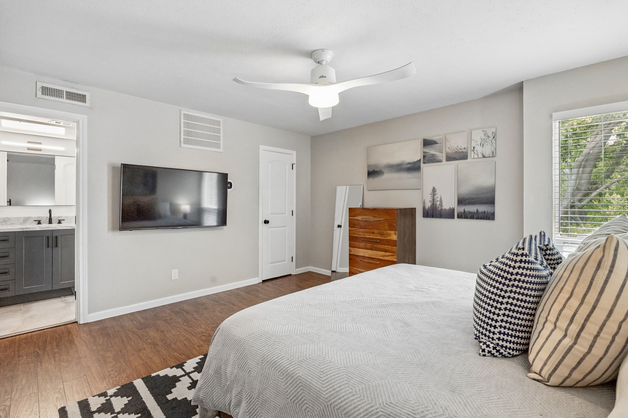 2702 Douglas Avenue Dallas TX 75219