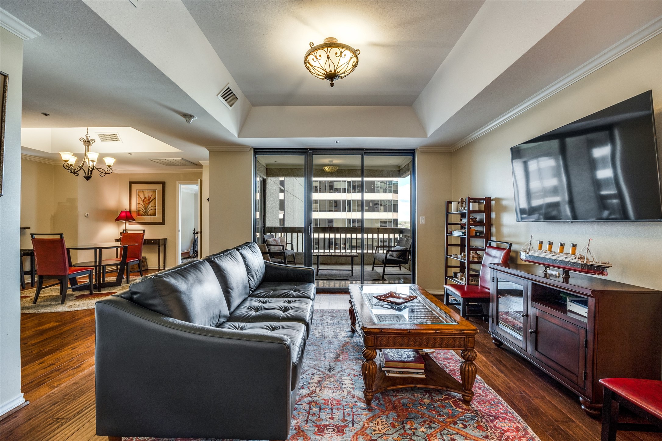 5909 Luther Lane Dallas TX 75225