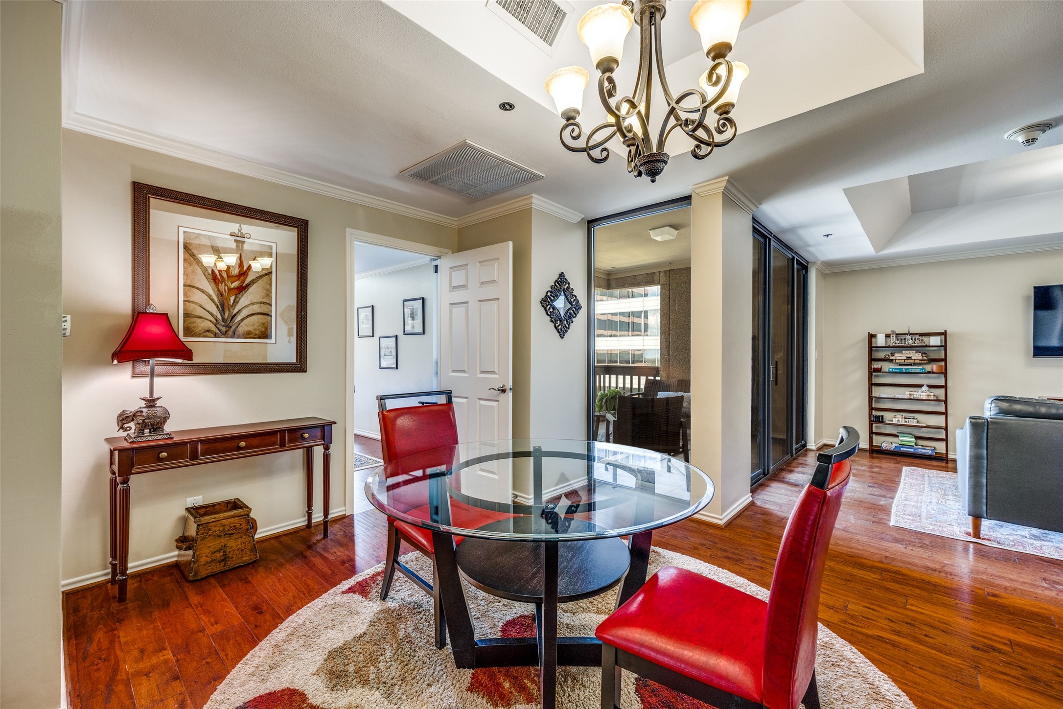 5909 Luther Lane Dallas TX 75225