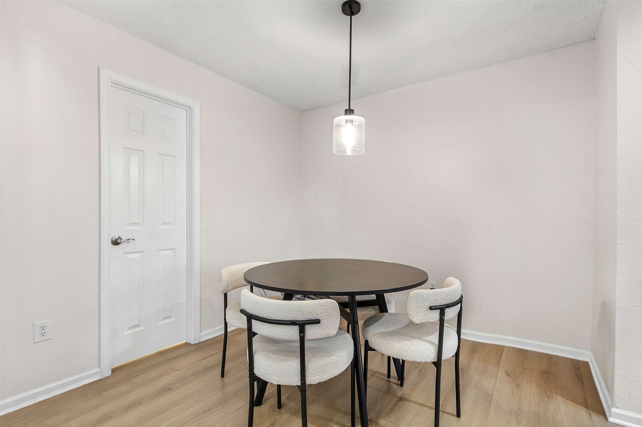 9254 Forest Lane Dallas TX 75243