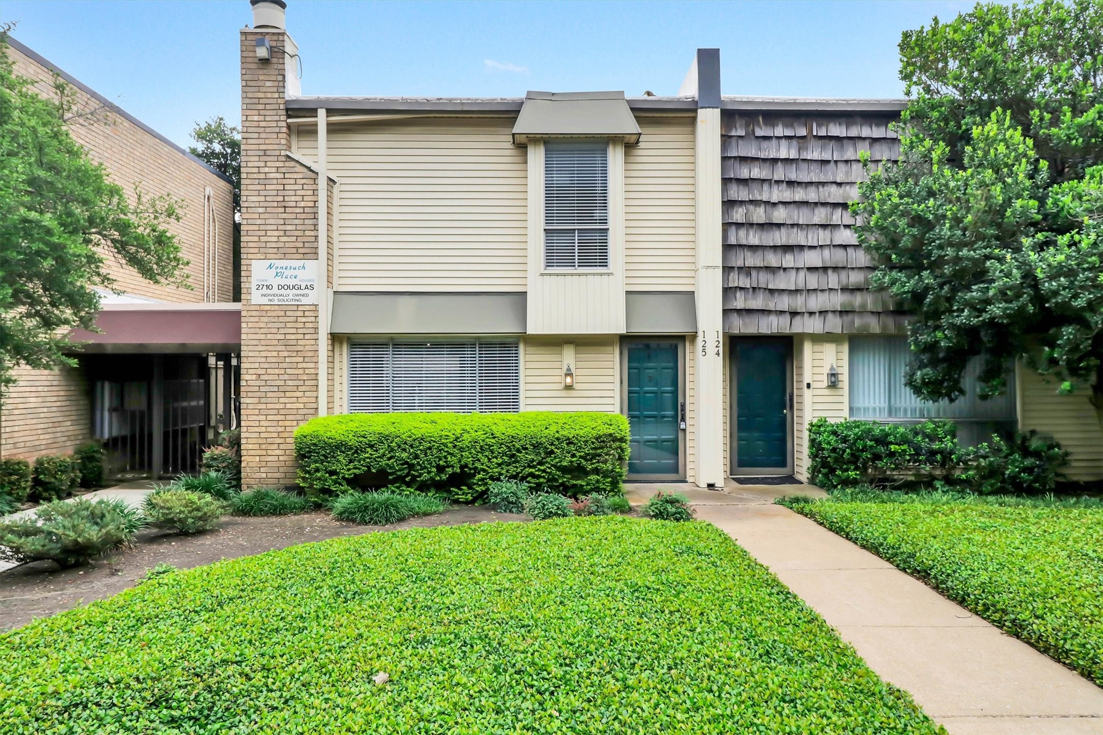 2702 Douglas Avenue Dallas TX 75219