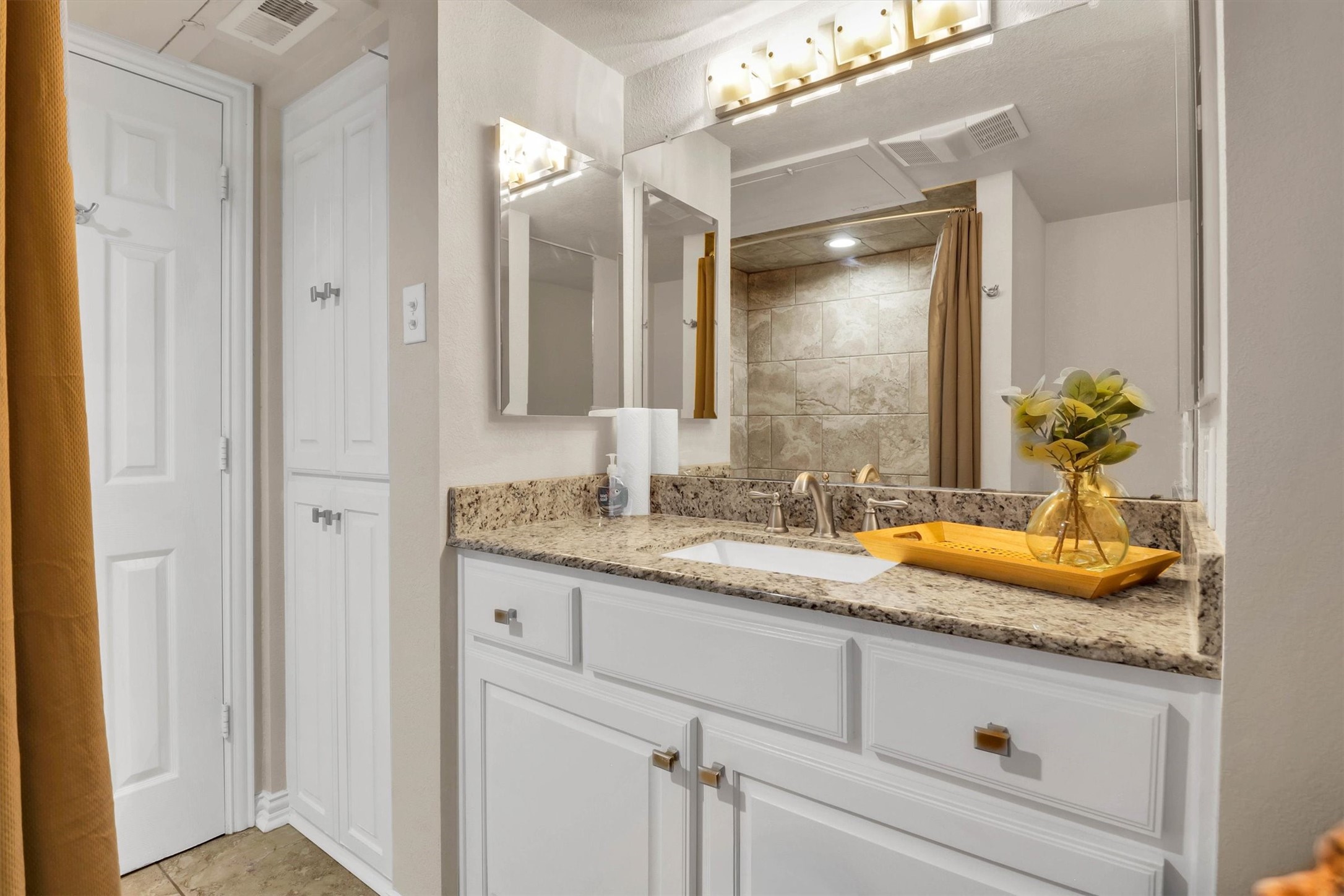 2702 Douglas Avenue Dallas TX 75219