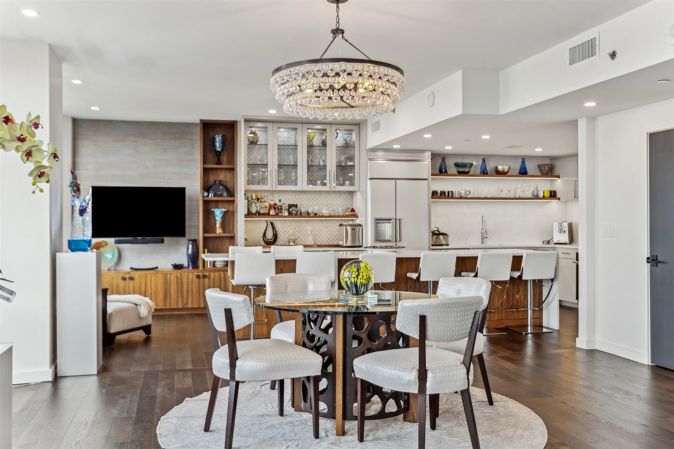 3030 Mckinney Avenue Dallas TX 75204