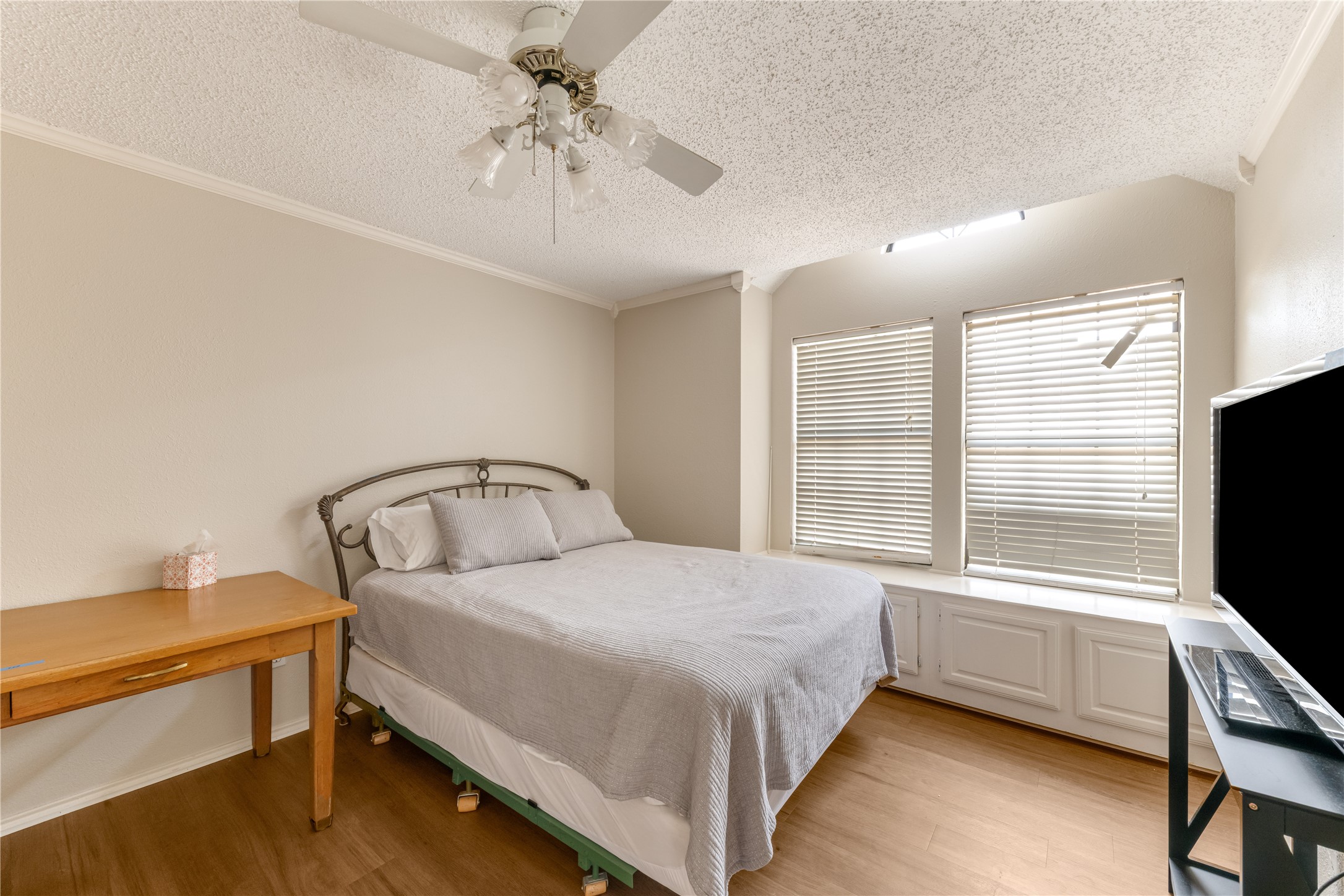 402 Santa Fe Trail Irving TX 75063