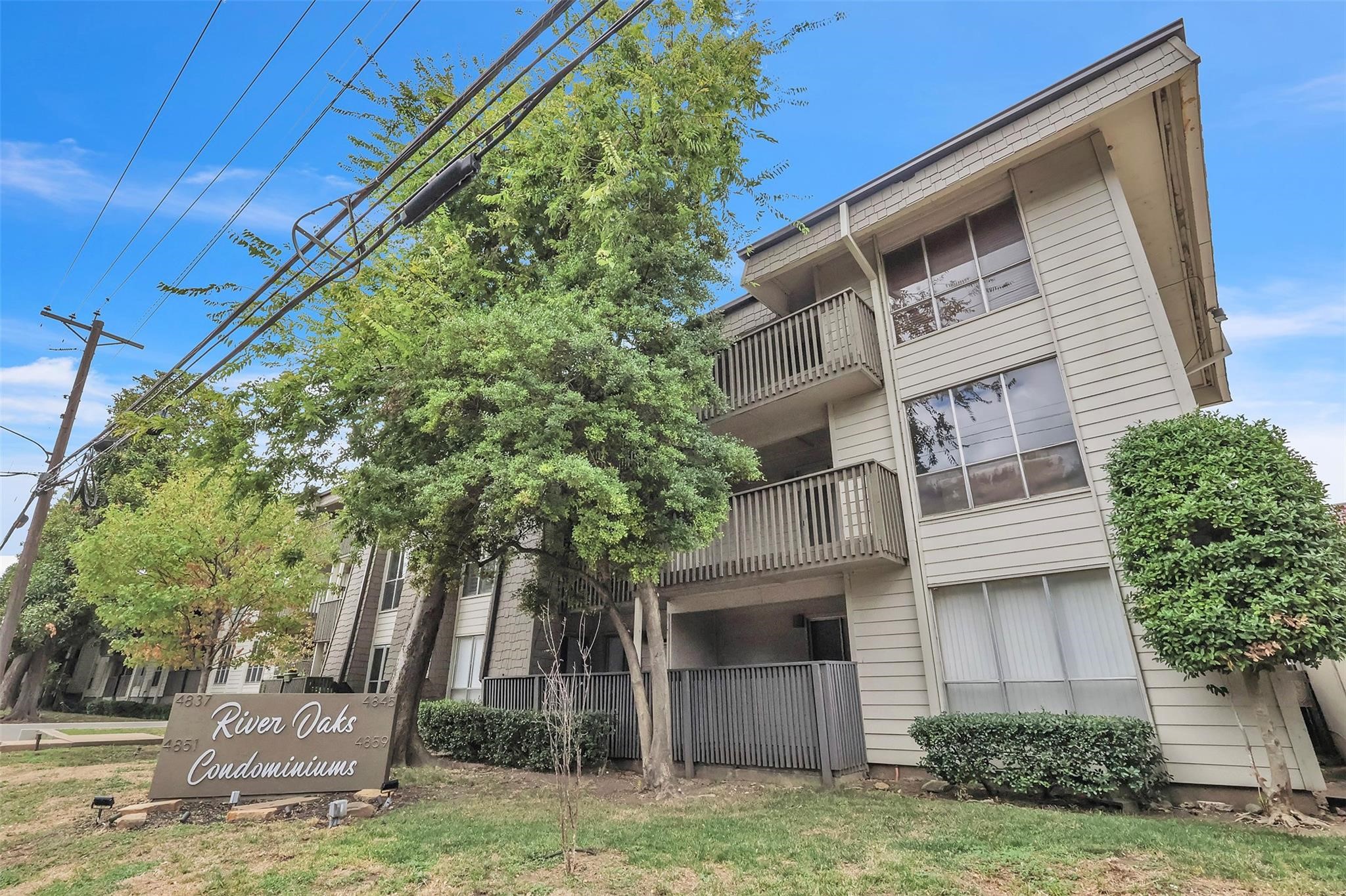 4859 Cedar Springs Road Dallas TX 75219