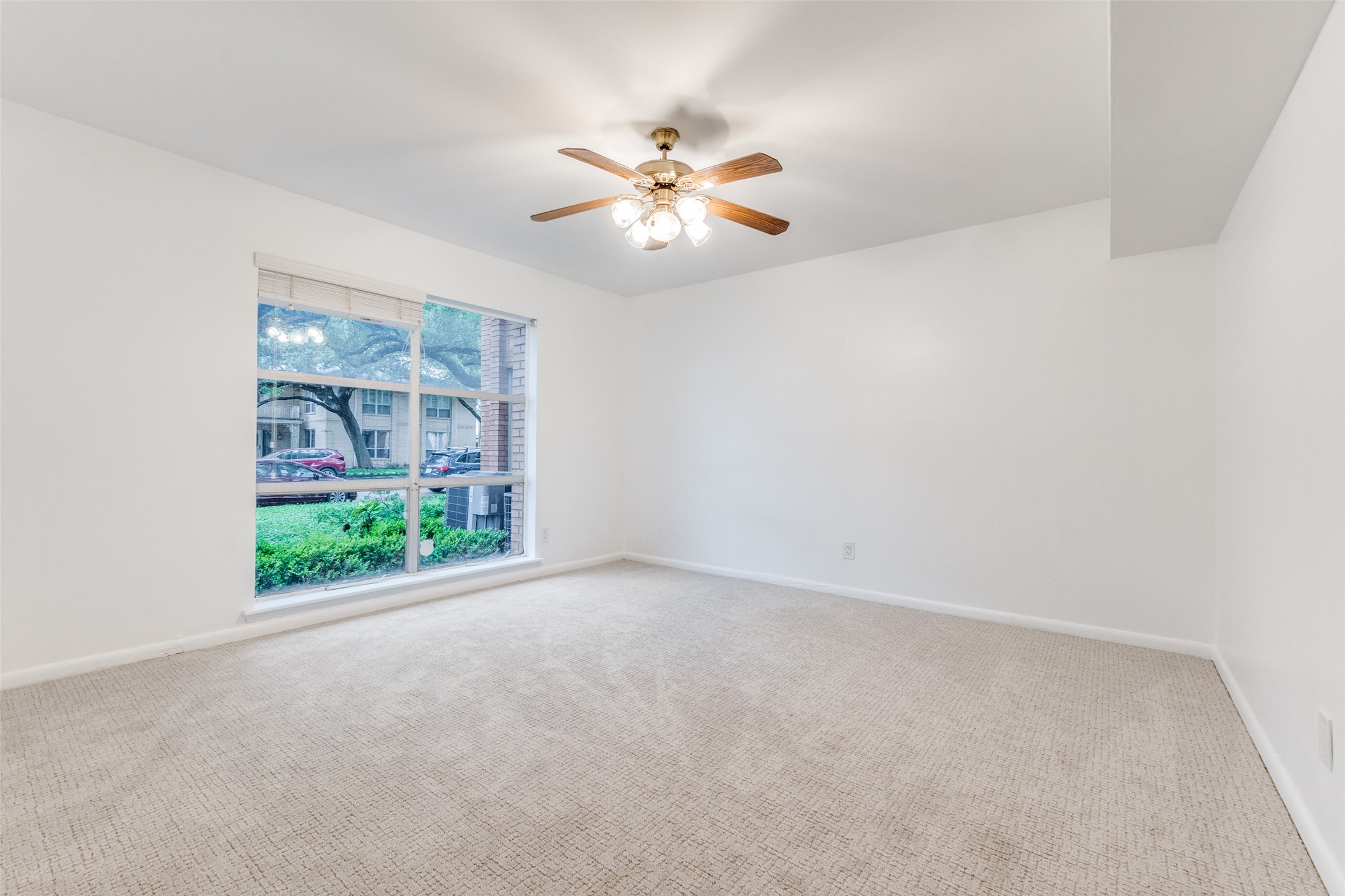 8639 Edgemere Road Dallas TX 75225