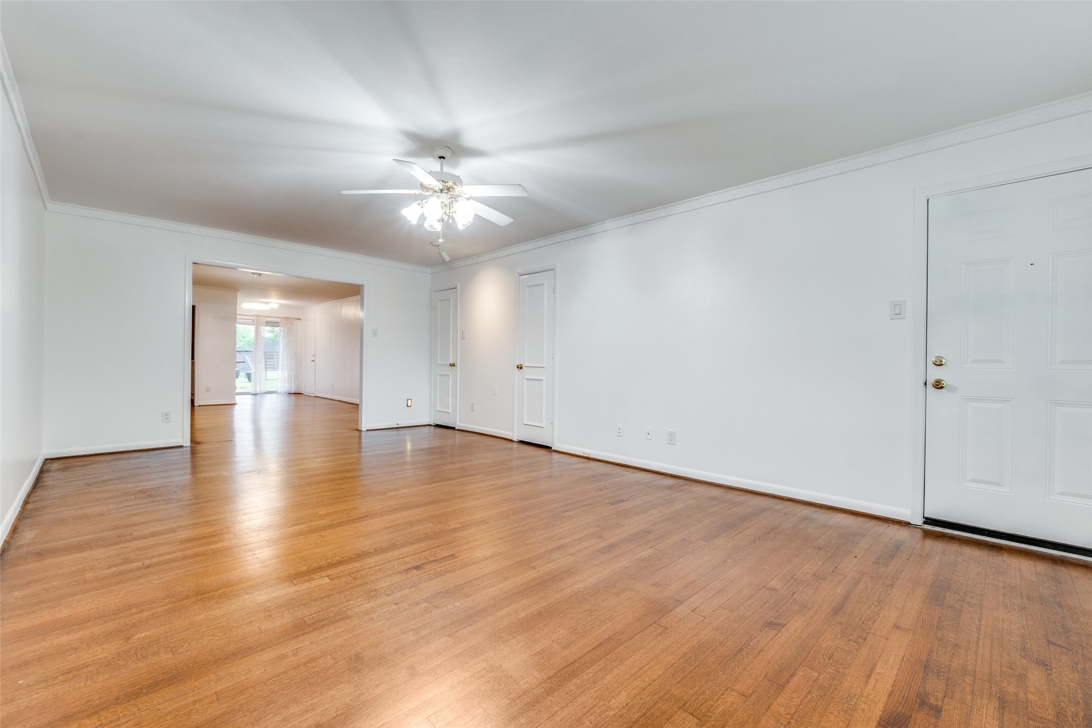 8639 Edgemere Road Dallas TX 75225
