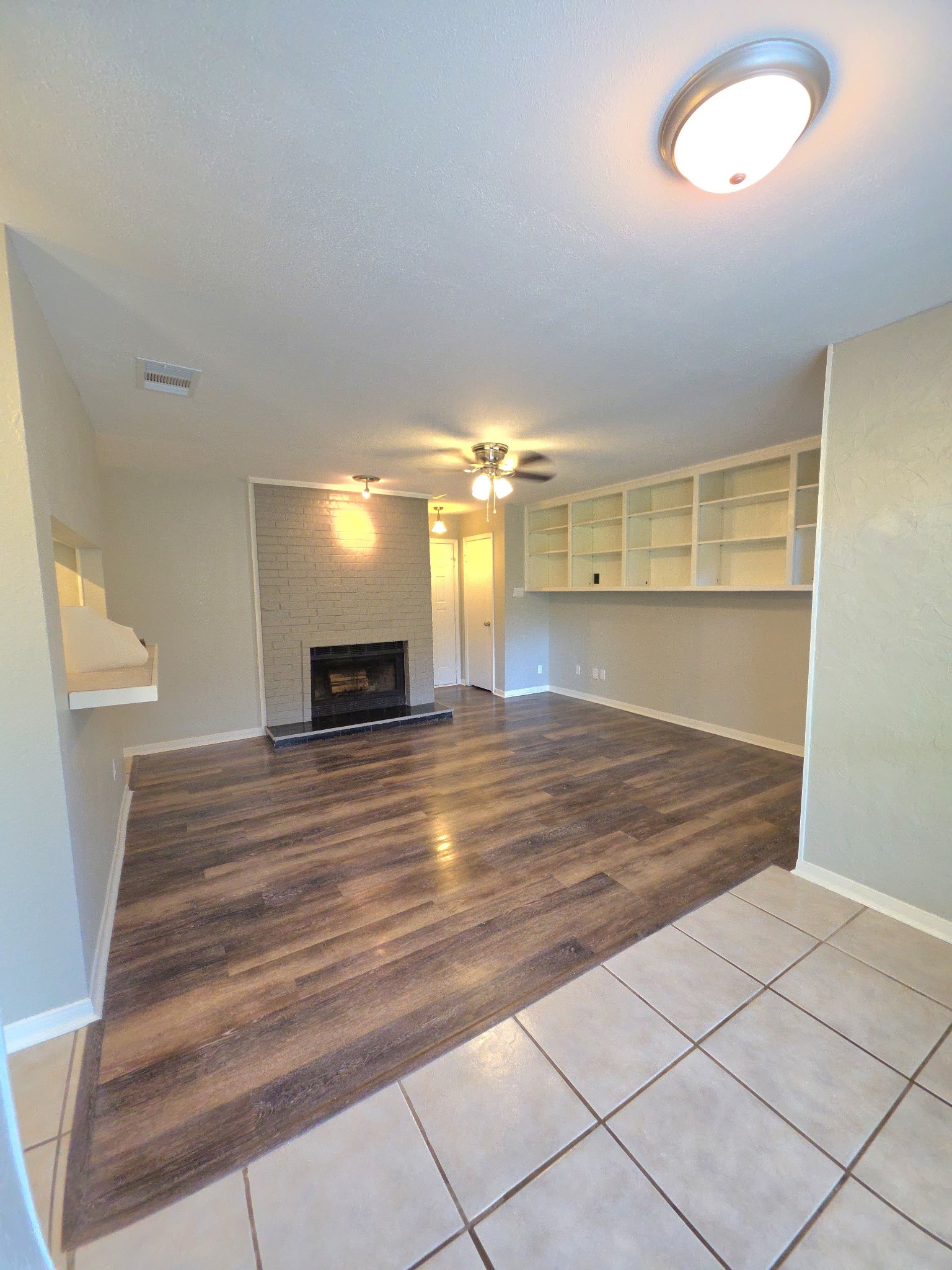 1308 Memory Lane Arlington TX 76011