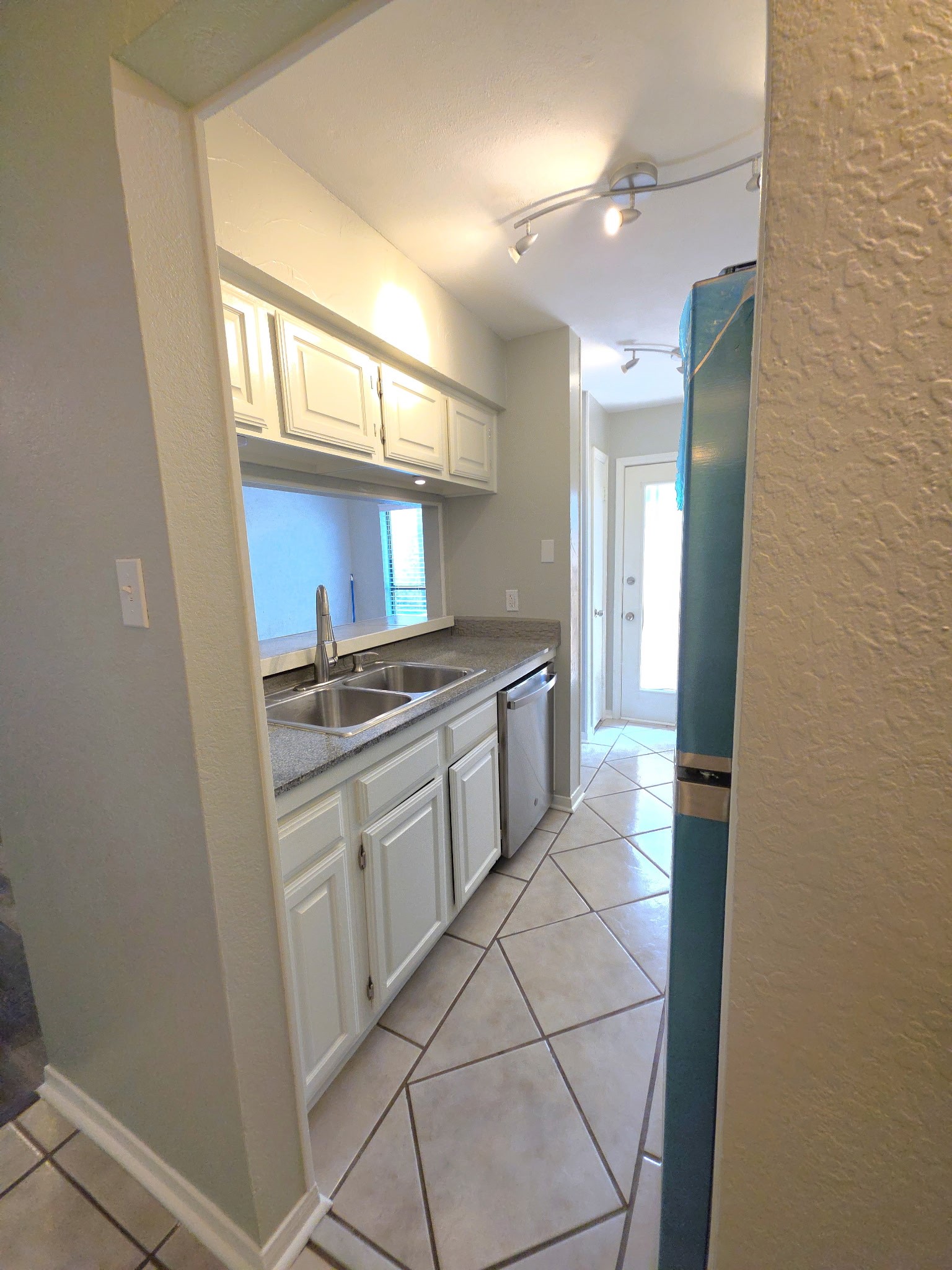 1308 Memory Lane Arlington TX 76011