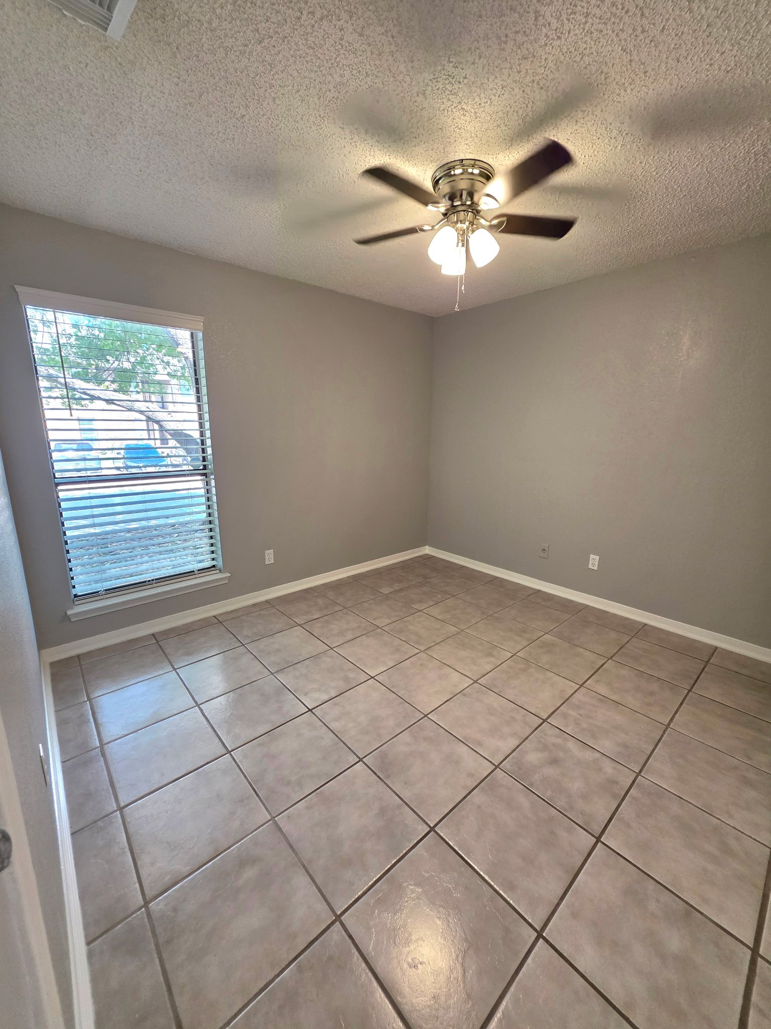 1308 Memory Lane Arlington TX 76011