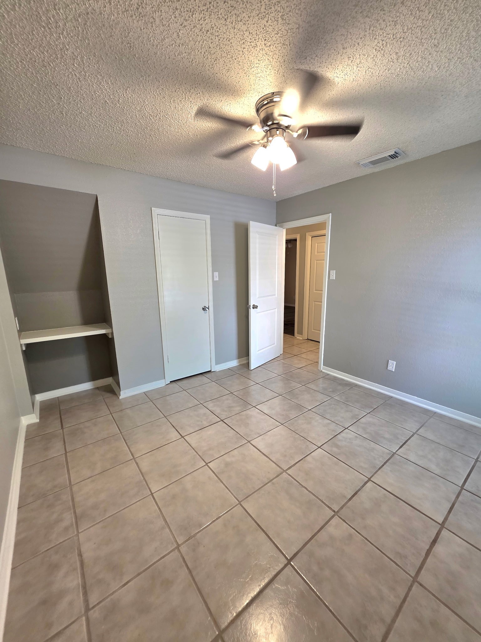 1308 Memory Lane Arlington TX 76011