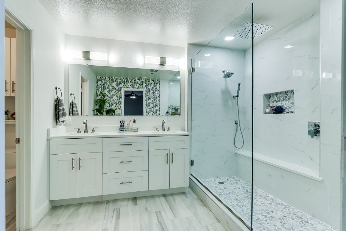 6376 Hill Creek Drive The Colony TX 75056