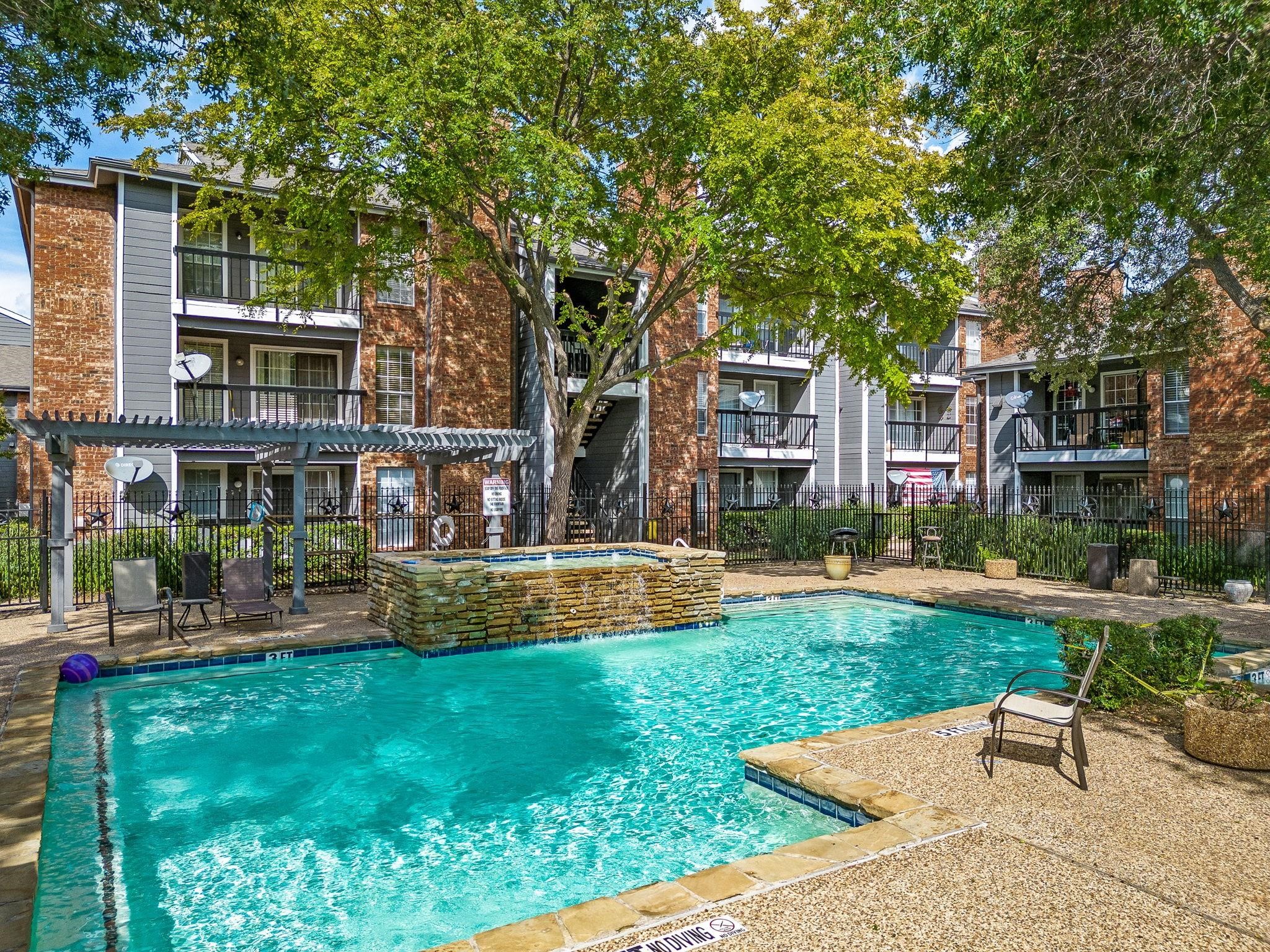 18333 Roehampton Drive Dallas TX 75252