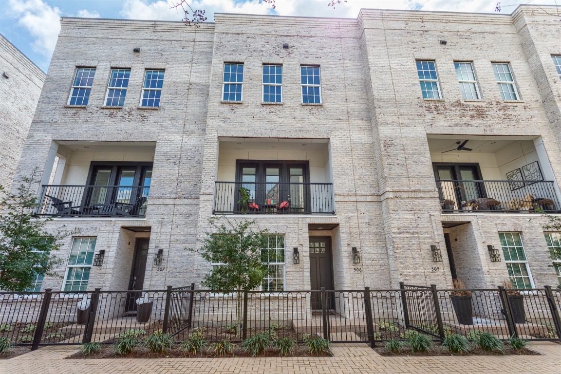 7333 Valley View Lane Dallas TX 75240