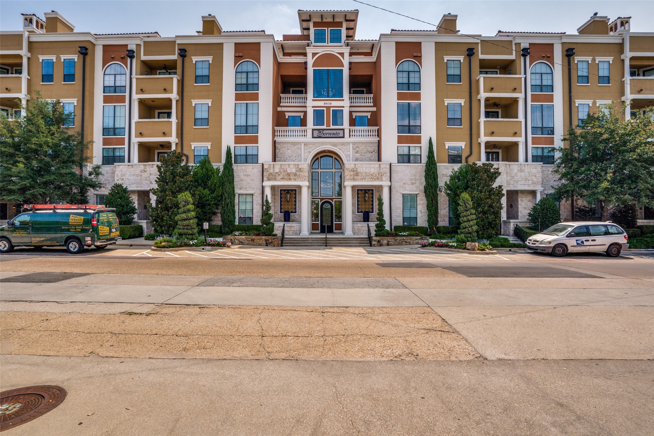 8616 Turtle Creek Boulevard Dallas TX 75225