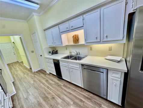 7074 Regalview Circle Dallas TX 75248