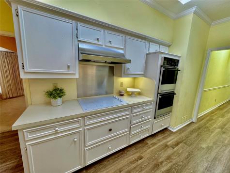 7074 Regalview Circle Dallas TX 75248