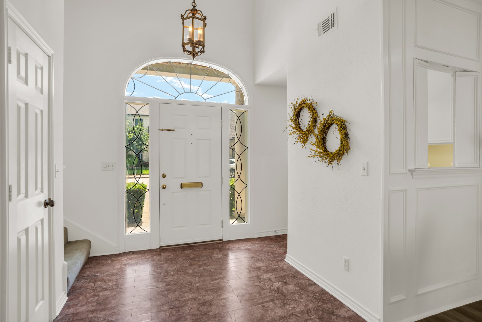 7074 Regalview Circle Dallas TX 75248