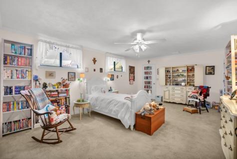 7074 Regalview Circle Dallas TX 75248