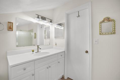7074 Regalview Circle Dallas TX 75248