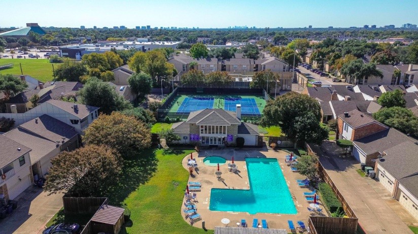 7074 Regalview Circle Dallas TX 75248
