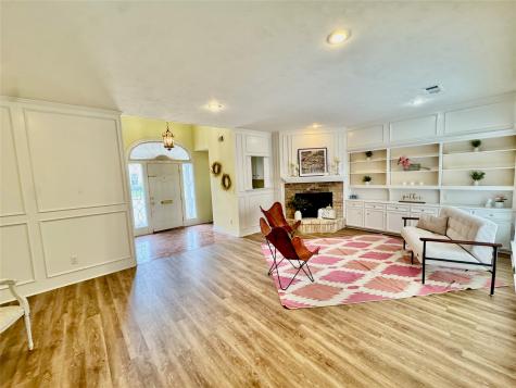 7074 Regalview Circle Dallas TX 75248