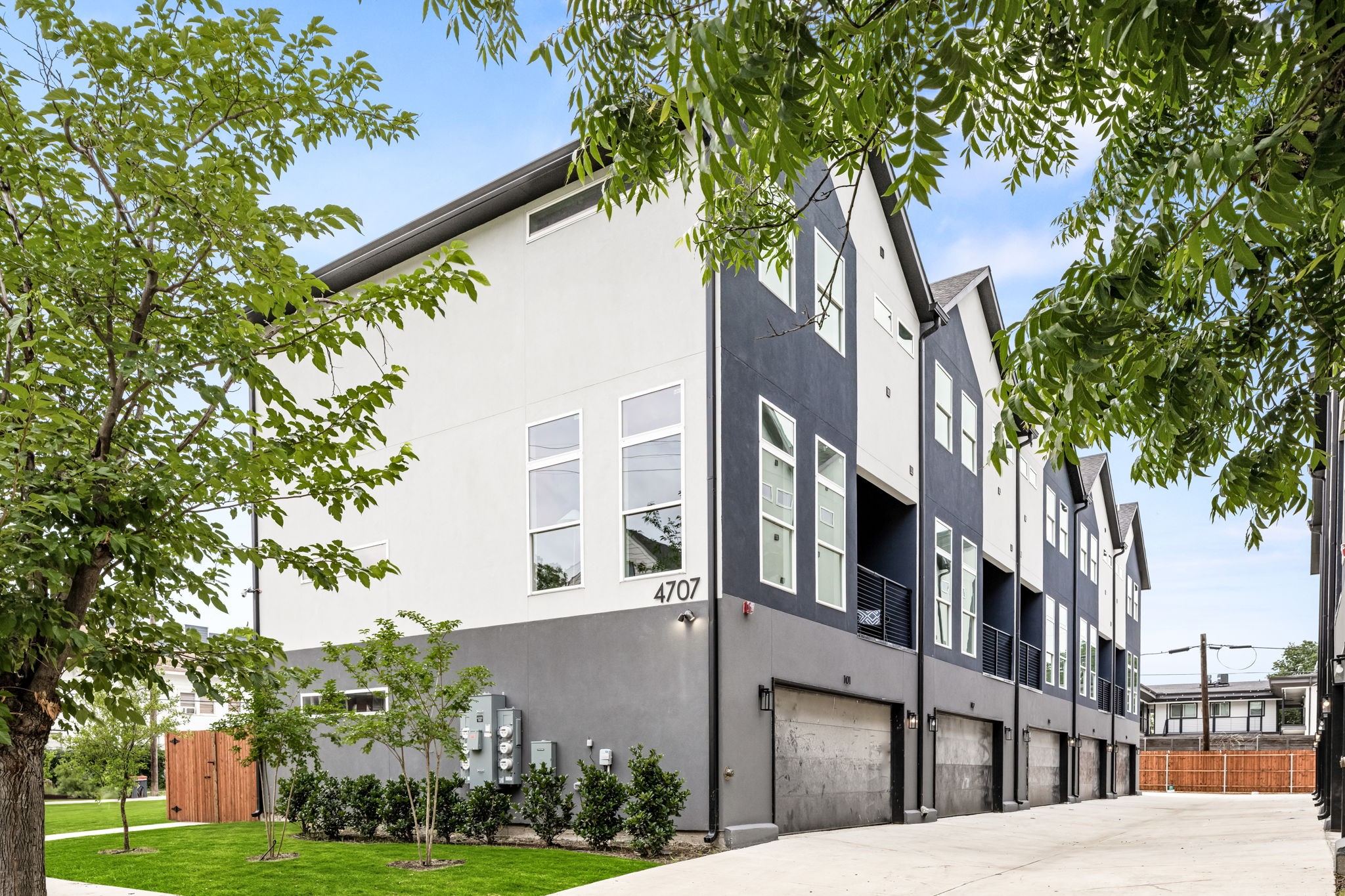 4709 Virginia Avenue Dallas TX 75204