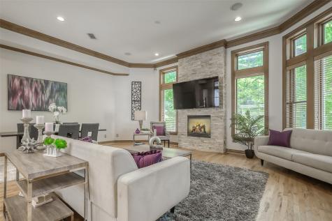 2437 Worthington Street Dallas TX 75204