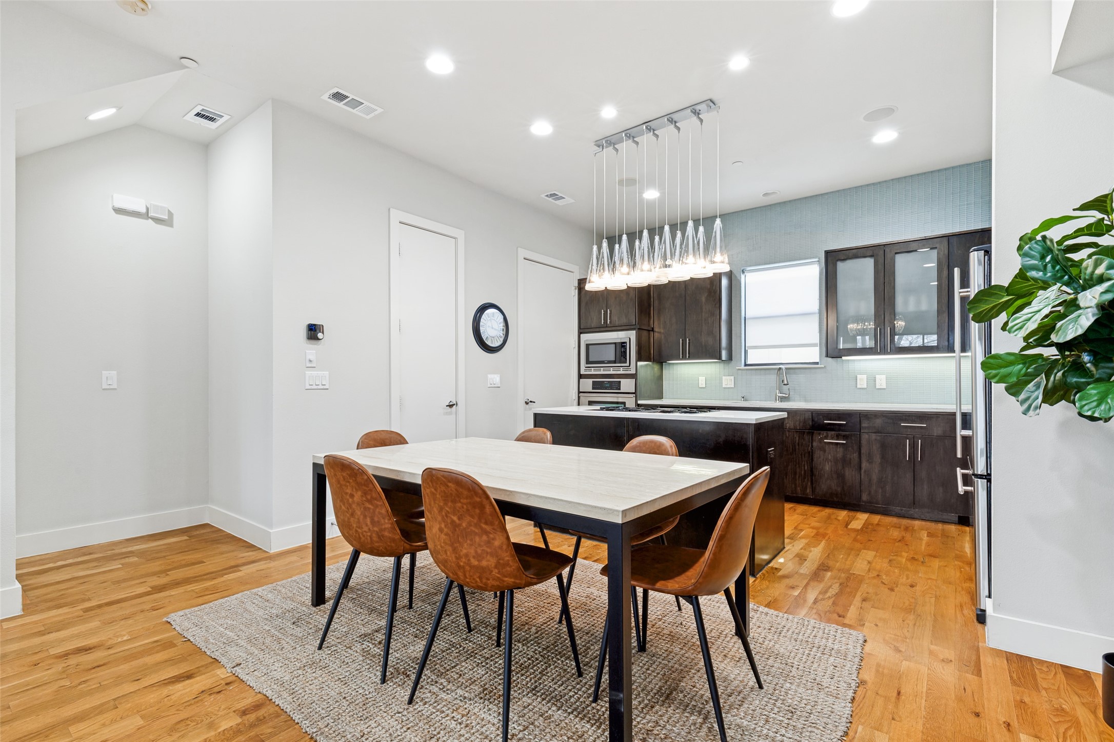 4618 Cedar Springs Road Dallas TX 75219