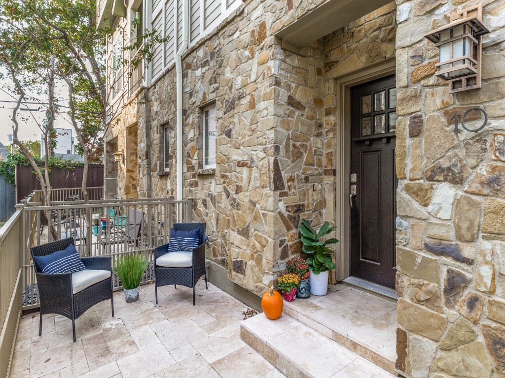 5916 Hudson Street Dallas TX 75206