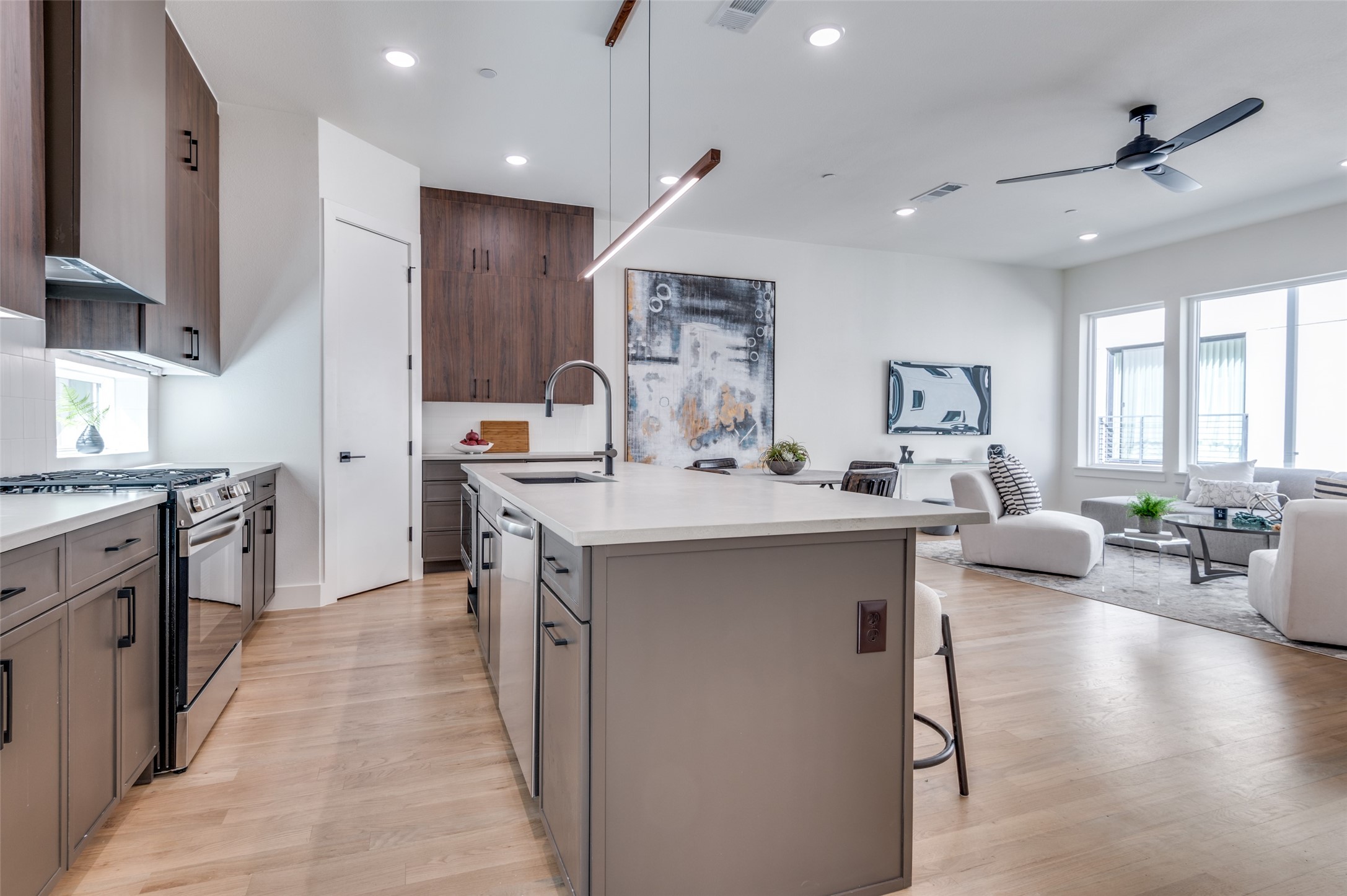 2908 Hawthorne Avenue Dallas TX 75219