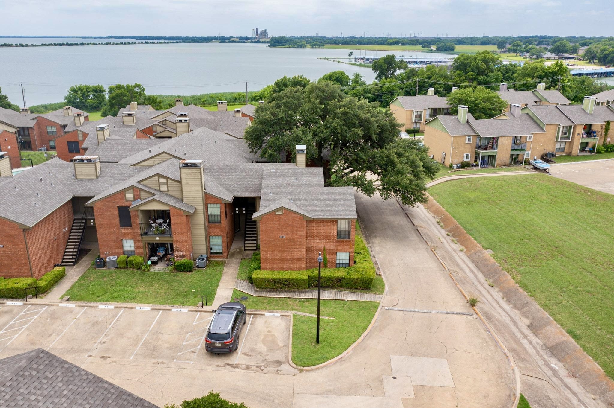 5909 Lake Hubbard Parkway Garland TX 75043