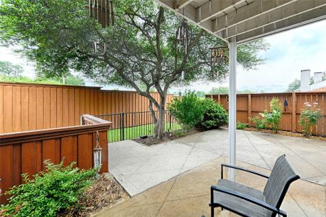 2954 Woodcroft Circle Carrollton TX 75006
