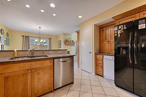 2954 Woodcroft Circle Carrollton TX 75006