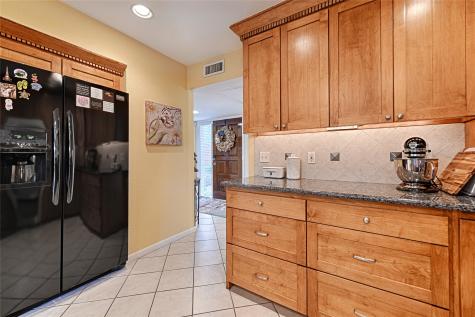 2954 Woodcroft Circle Carrollton TX 75006