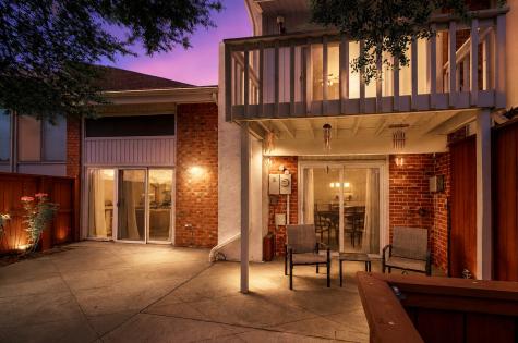 2954 Woodcroft Circle Carrollton TX 75006
