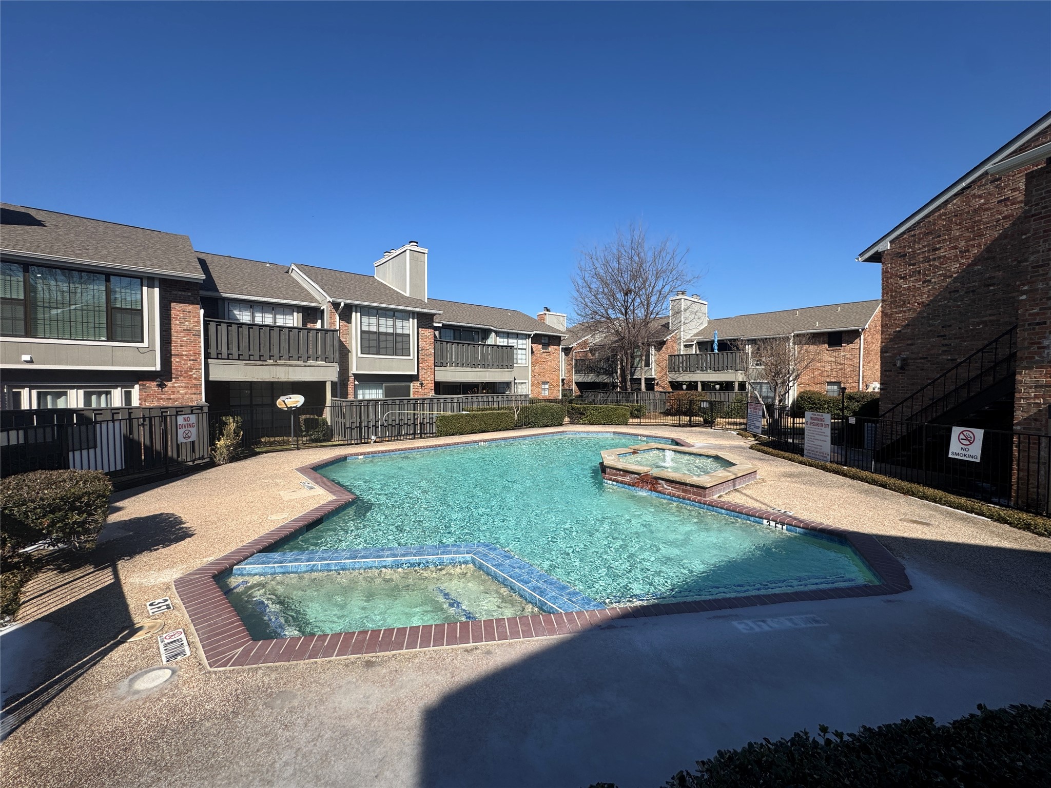 401 Pebble Way Arlington TX 76006