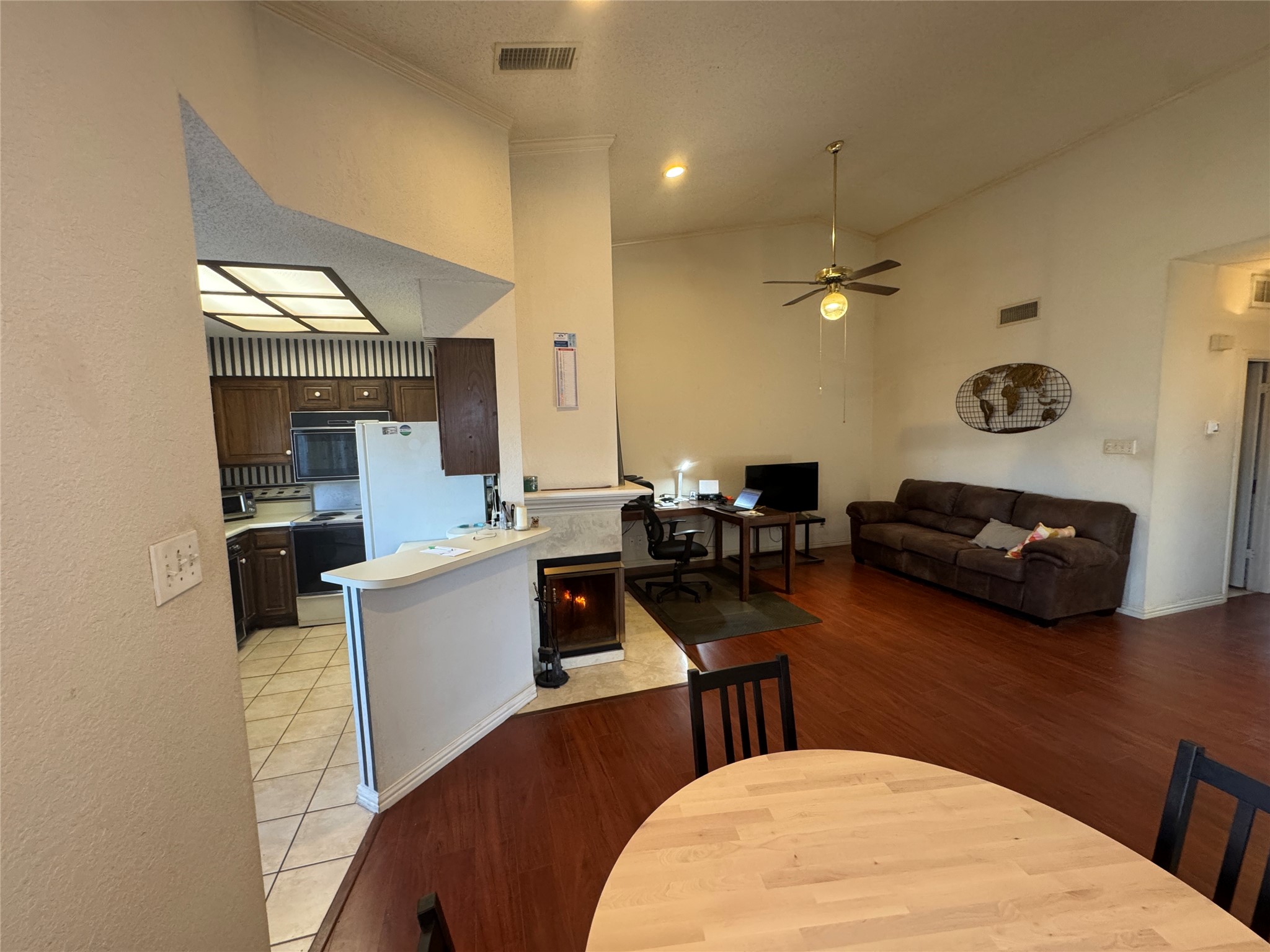 401 Pebble Way Arlington TX 76006