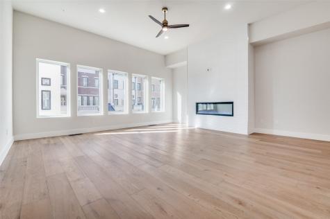 250 E Dallas Street Grapevine TX 76051