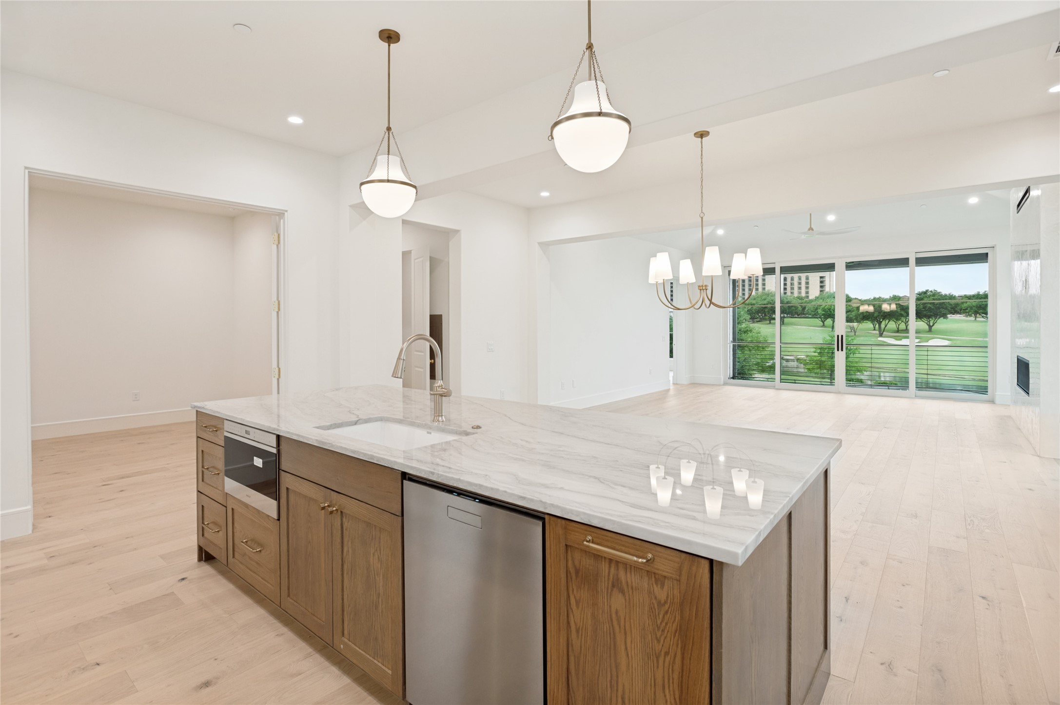 350 N O Connor Ridge Boulevard Irving TX 75038