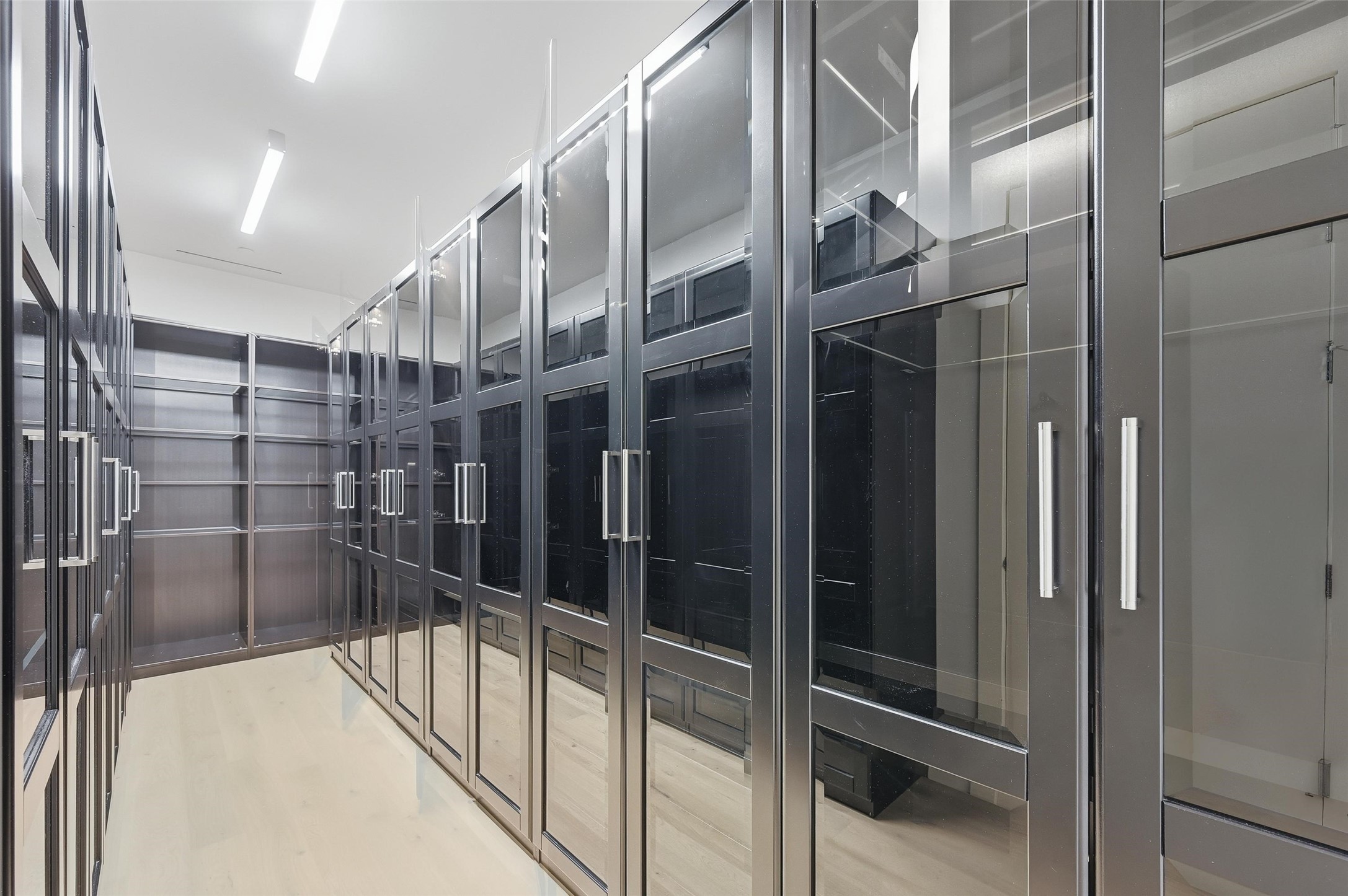 3923 Cole Avenue Dallas TX 75204