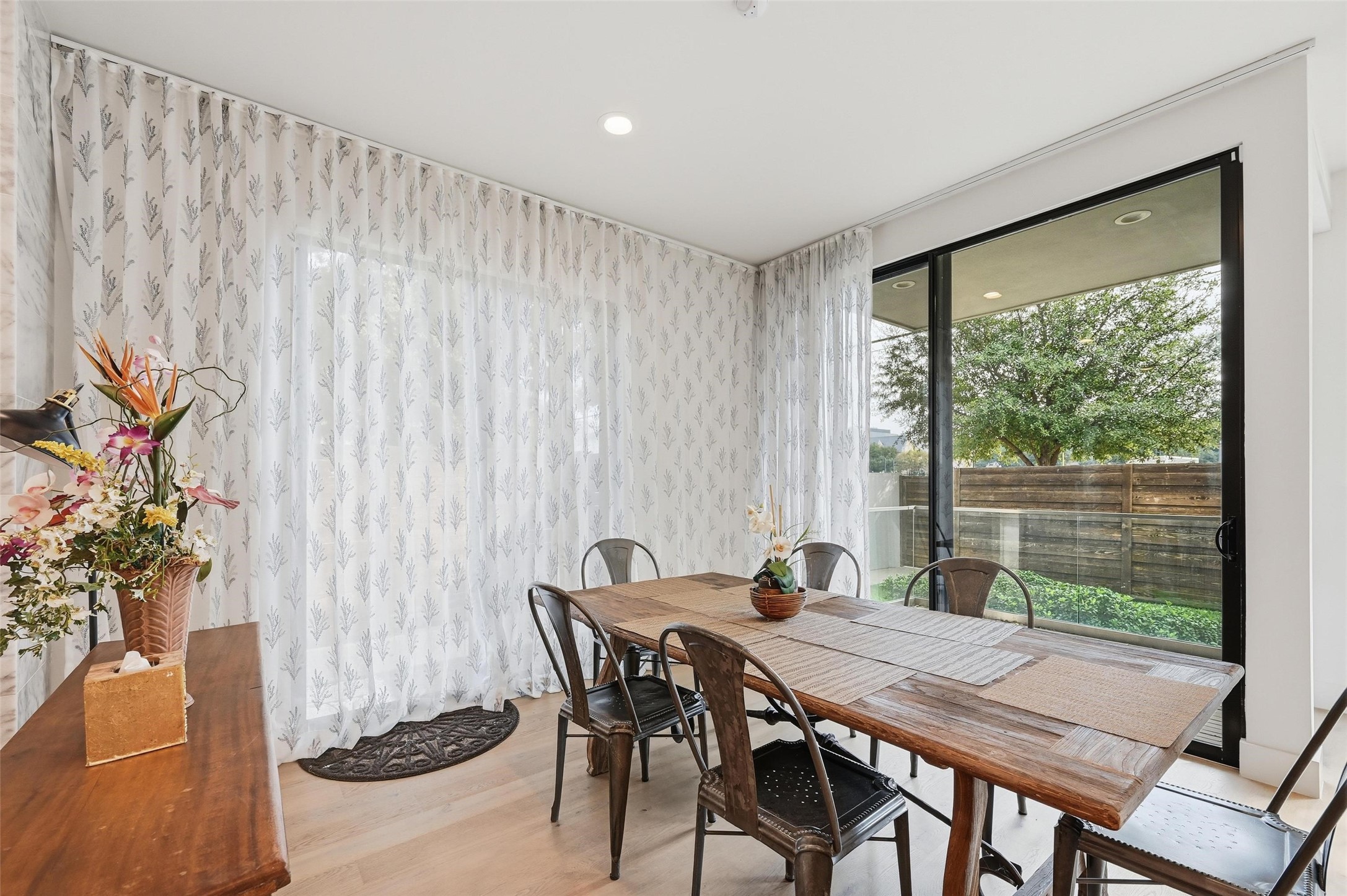 3923 Cole Avenue Dallas TX 75204