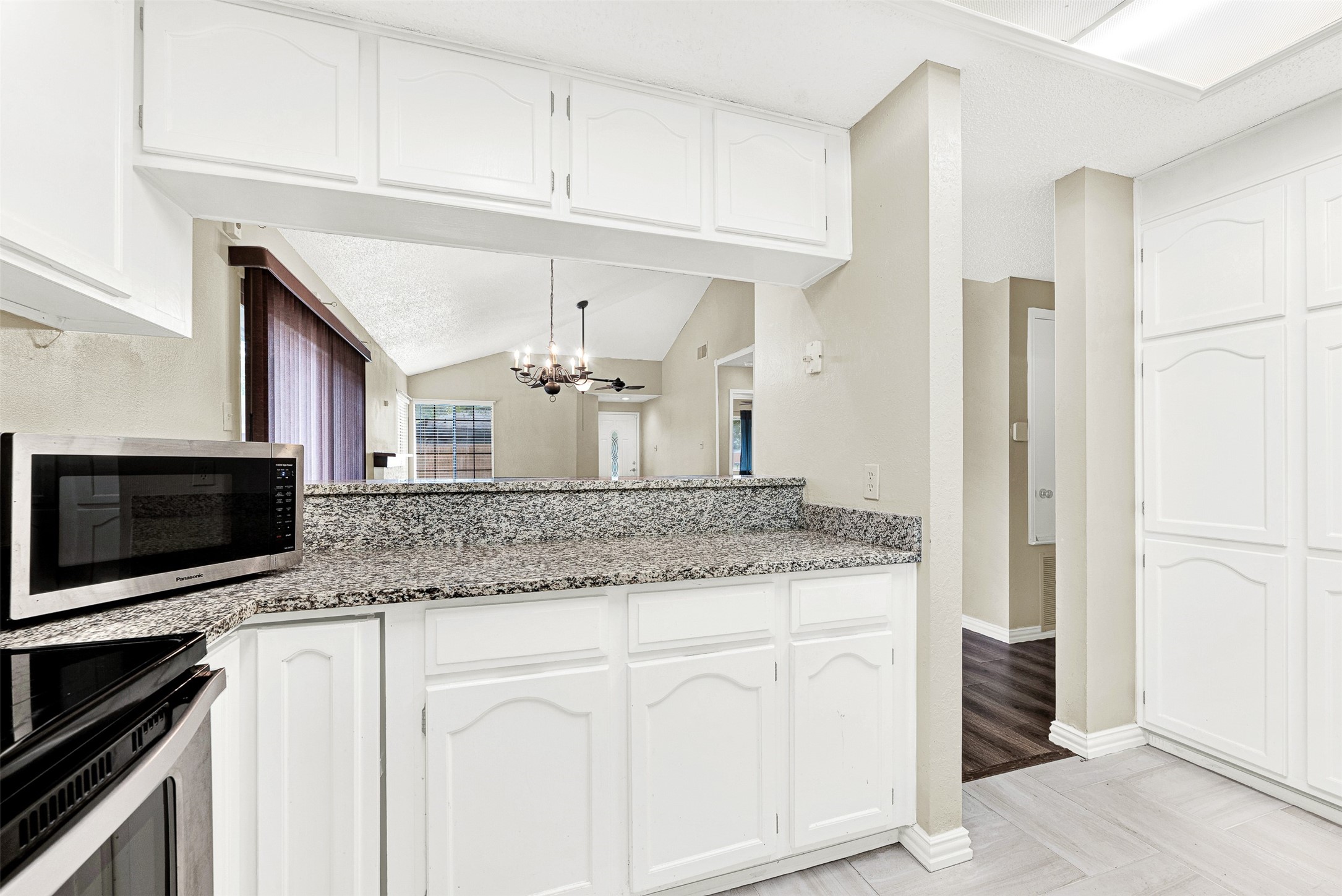 5908 Baroncrest Drive Arlington TX 76017